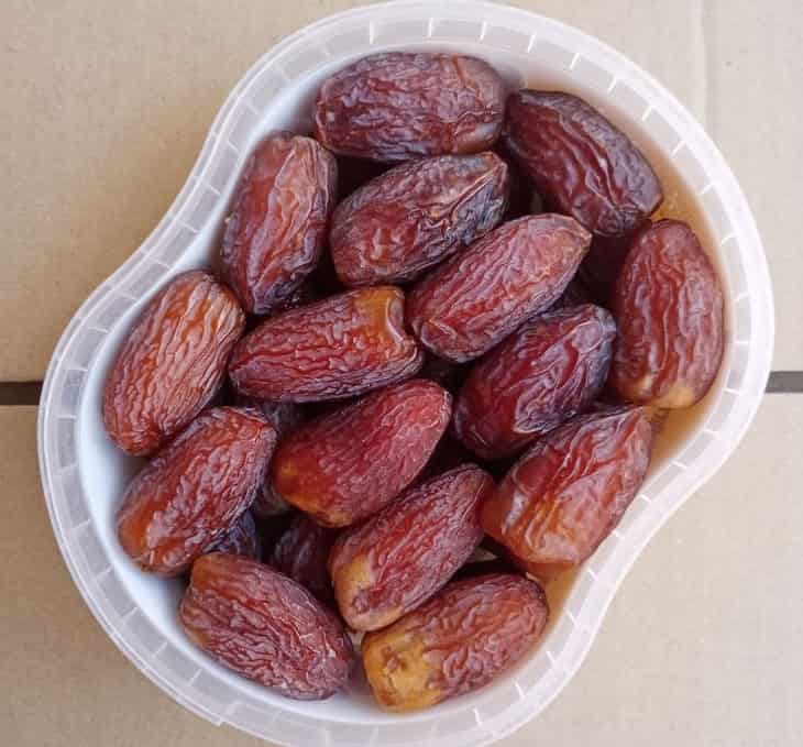 تصویر 1 از خرما پیارم تازه و شیرین بسته‌ بندی ویژه