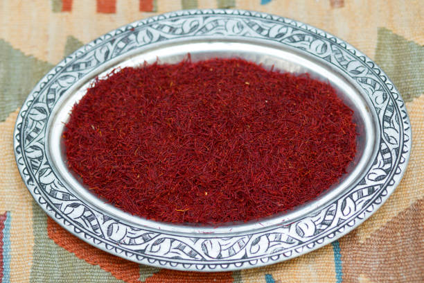 تصویر 4 از زعفران نگین اتویی سر فصلی خوش‌ عطر