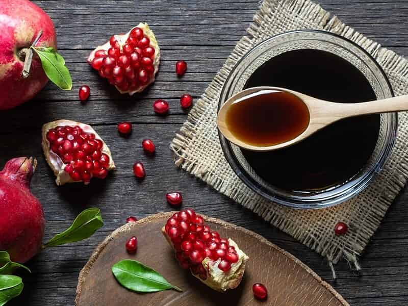 تصویر 2 از رب انار بسته بندی شیشه ای ترش گیلان خانگی و ارگانیک