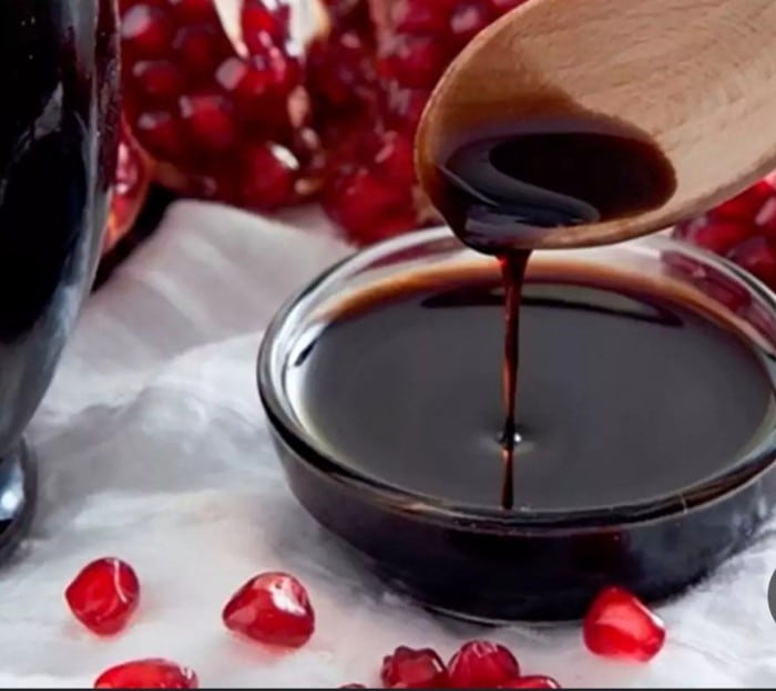 تصویر 4 از رب انار محلی جهرم طعم شیرین و سنتی