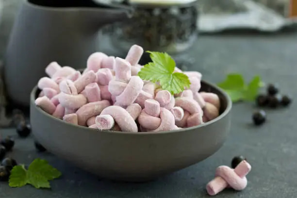بستنی خشک خانگی سنتی و طبیعی