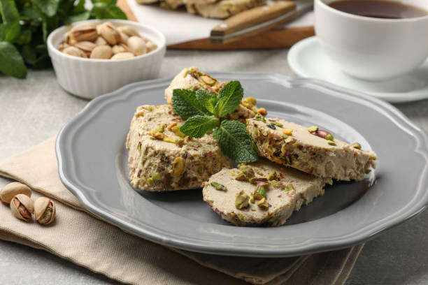 عرضه حلوا ارده پشمکی با بهترین بسته بندی