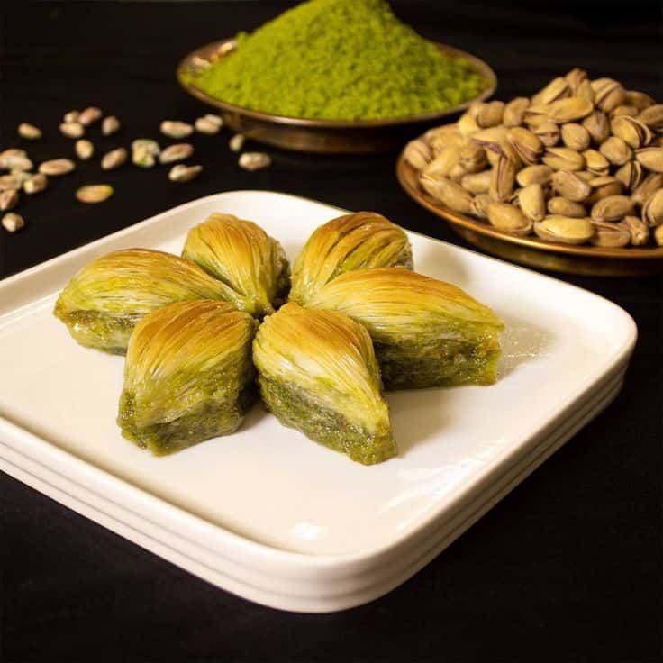تصویر 2 از باقلوا شیرین و ترد خوش عطر و طعم + مناسب هدیه