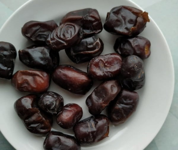 تصویر 1 از عرضه خرما مضافتی کارتونی برای فروشگاه‌ ها و سوپرمارکت‌ ها