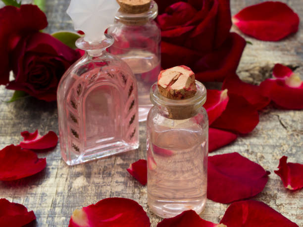 تصویر 1 از گلاب شفاف با طعم لطیف و عطر آرام بخش