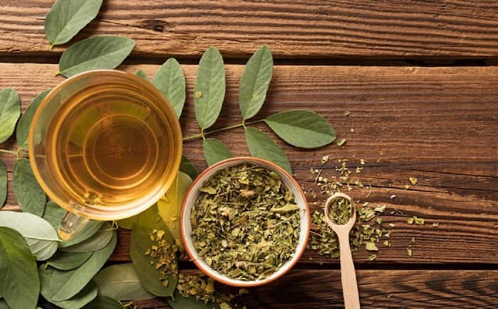 آویشن خشک مرغوب و باکیفیت برای طعم‌ دهی انواع غذاها