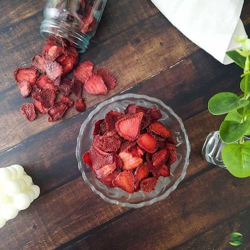 تصویر 4 از توت‌فرنگی خشک ممتاز + اسلایس‌ شده