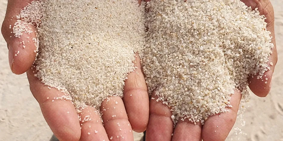 ماسه سیلیس مخصوص چمن مصنوعی با درصد سیلیس بالا