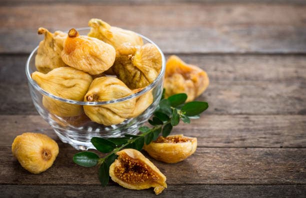 تصویر 3 از فروش عمده مرغوب‌ ترین انجیر خشک لاکی استهبان + قیمت با صرفه