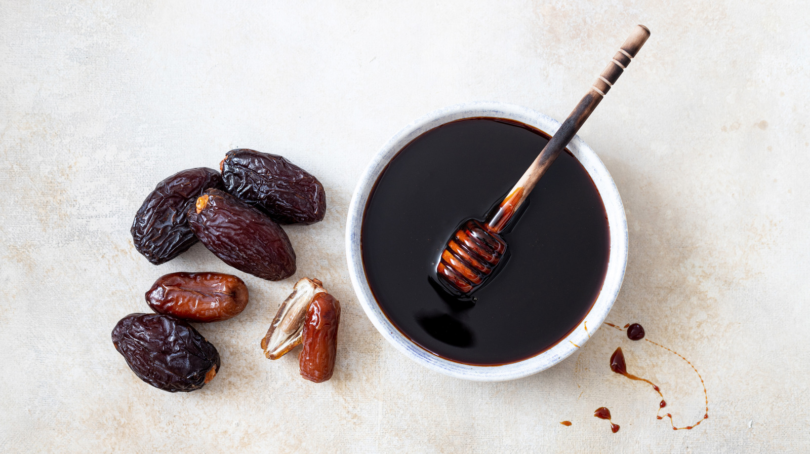 تصویر 2 از شیره خرما سرشار از انرژی و مواد مغذی