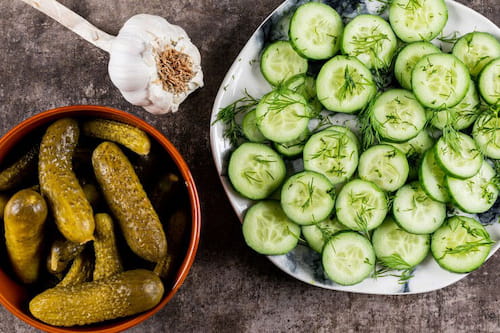 پخش انواع خیارشور درجه یک + همراه ثابت غذا