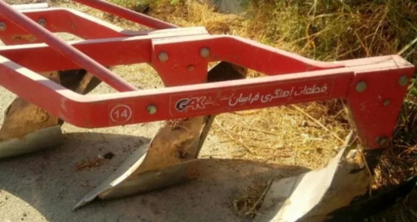تصویر 2 از گاو آهن برگردان با تیغه های فولادی و کیفیت ضمانتی