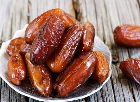 تصویر 3 از انواع خرما پیارم طلایی با طعمی بی نظیر