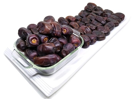 تصویر 3 از خرما مضافتی شیرازی خوش طعم با شیرینی ملایم