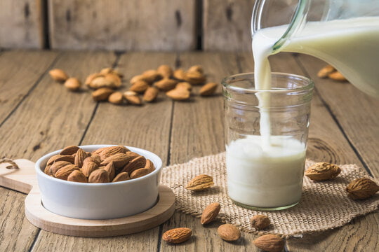 تصویر 3 از شیر بادام درختی ارگانیک با خواص بی‌ نظیر برای سلامتی