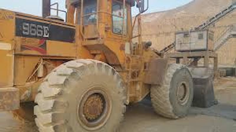 لودر زنجیری مقاوم با کارایی بالا در محیط های دشوار
