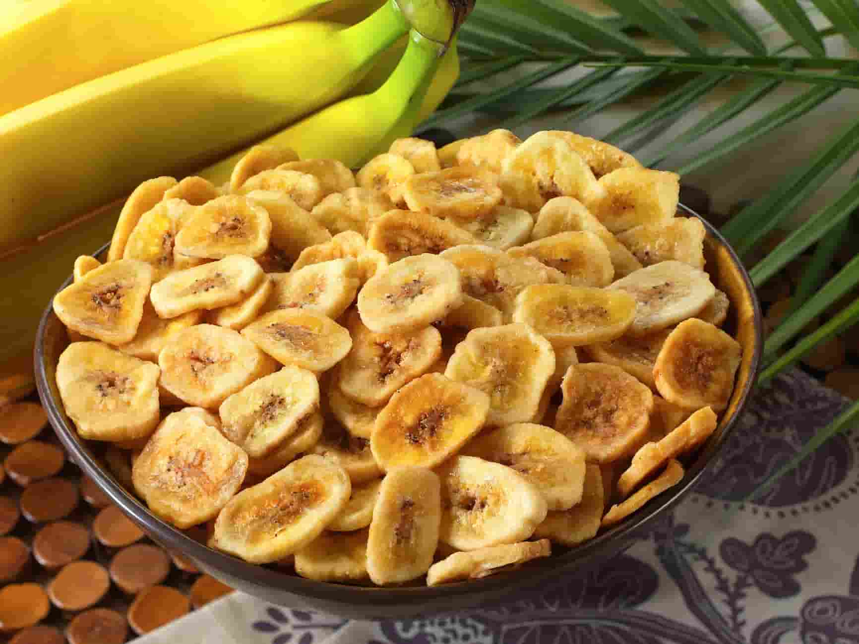 موز خشک ارگانیک برای مصرف روزانه و پذیرایی