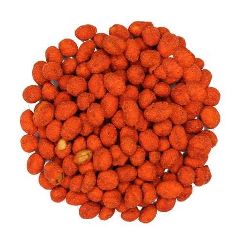 بادام زمینی روکش دار گوجه‌ ای یکی از تنقلات خوش‌ طعم و لذیذ