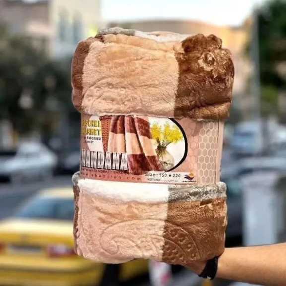 تصویر 1 از قیمت پتو مسافرتی یک نفره ماندانا با کیفیت و طرح‌ های جذاب