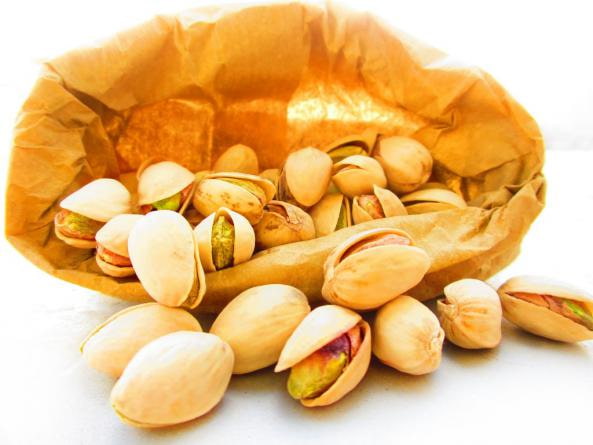 پسته کله قوچی سبزوار با ظاهر زیبا و طبیعی ارگانیک