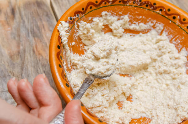 سویق کودک آی بانو با طعم های مختلف موز و توت فرنگی و غلات