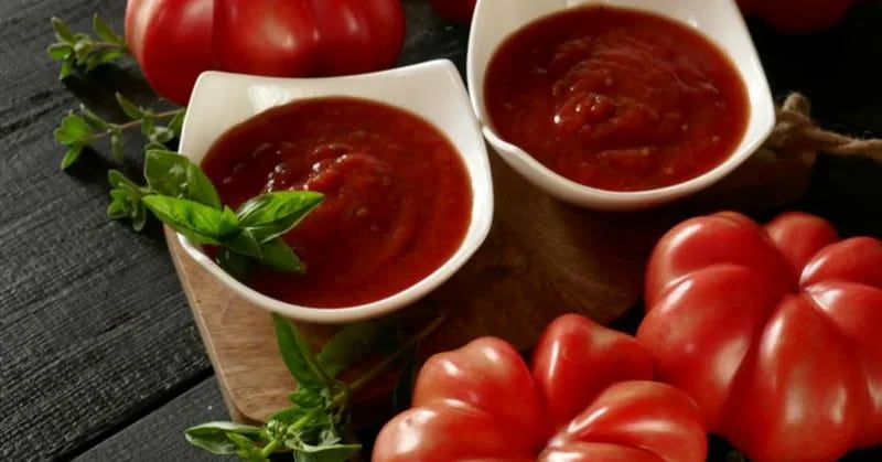 تصویر 4 از رب گوجه فرنگی مشکات مناسب تهیه سس های خانگی