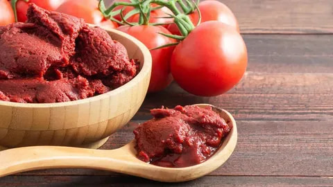 تصویر 2 از رب گوجه فرنگی آذوقه با رنگ دهی یکنواخت