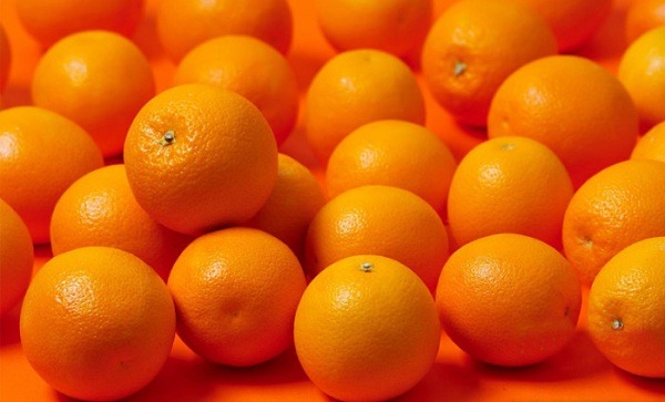 تصویر 3 از پرتقال نافل با خوشه‌ بندی منظم و آماده بازار