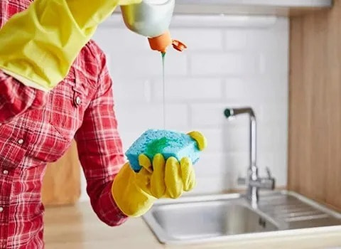 تصویر 3 از مایع ظرفشویی کوچک مسافرتی مناسب استفاده در سفر و کمپینگ