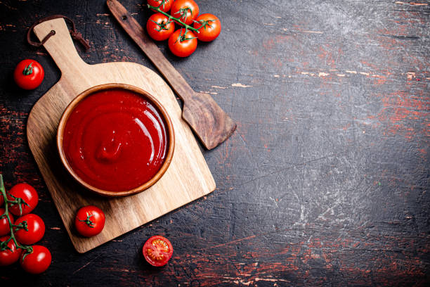 تصویر 1 از رب گوجه فرنگی اصالت با بسته بندی در محیط استریل