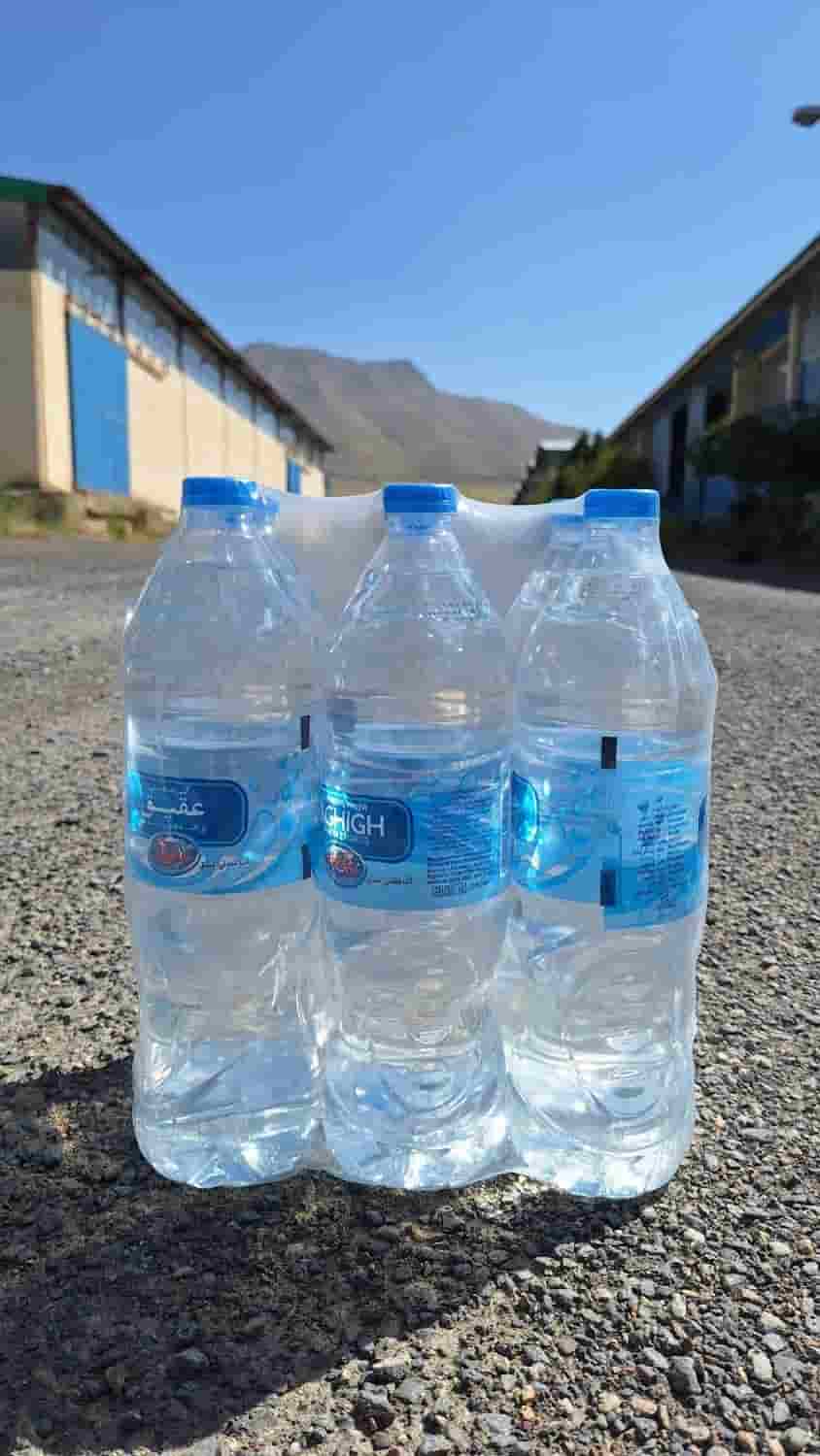 تصویر 2 از آب معدنی عقیق اراک مناسب رستوران + هتل و پذیرایی