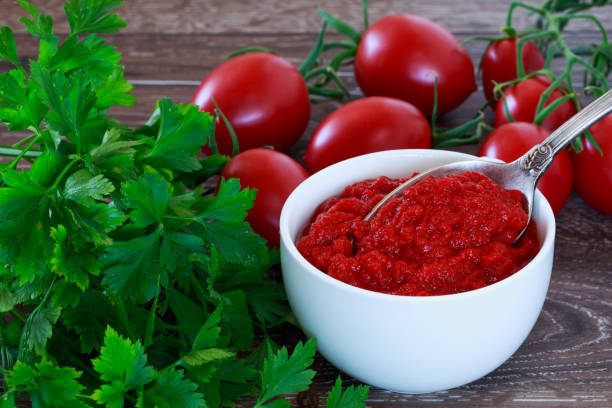 تصویر 5 از رب گوجه‌ فرنگی اصالت ویژه صادرات با برچسب و بسته بندی استاندارد