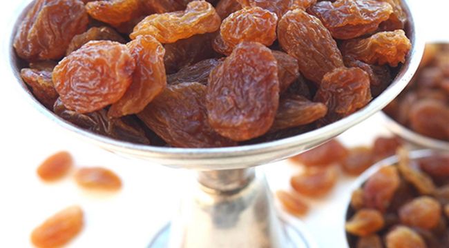 تصویر 1 از آلو بخارا خشک آفتابی فرآورده ای با طعم طبیعی