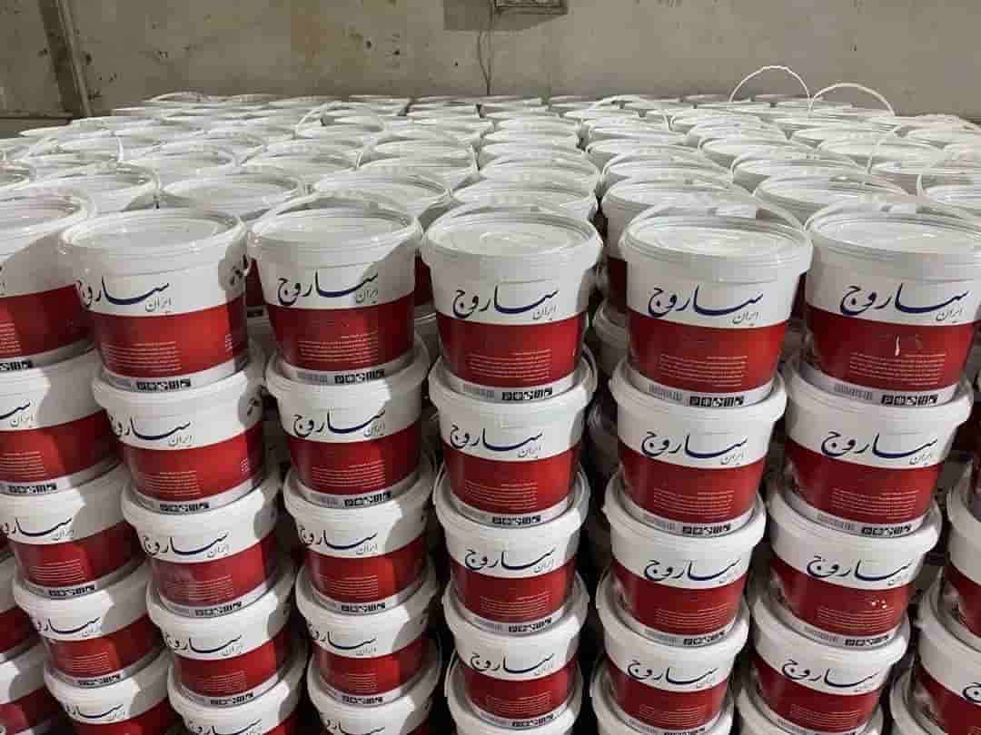 تصویر 1 از چسب بتن سطلی مناسب افزایش چسبندگی سازه های سیمانی