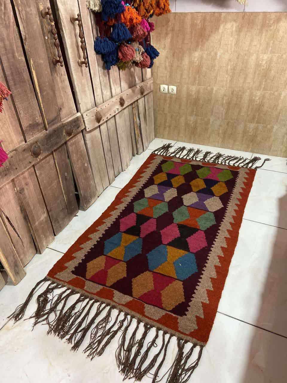 تصویر 4 از گلیم دستبافت کرمان با نقوش محلی و رنگ طبیعی