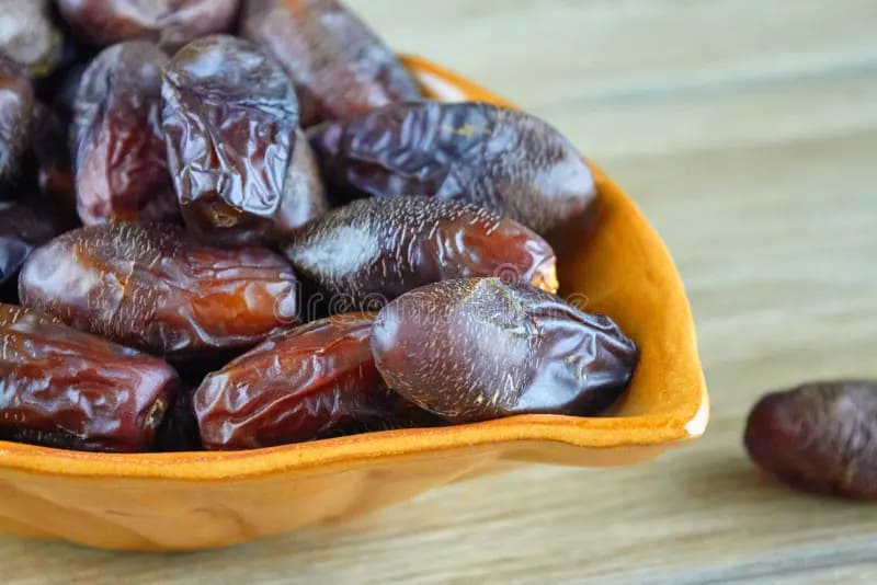 تصویر 4 از خرما مضافتی درجه یک با کیفیت تضمین شده