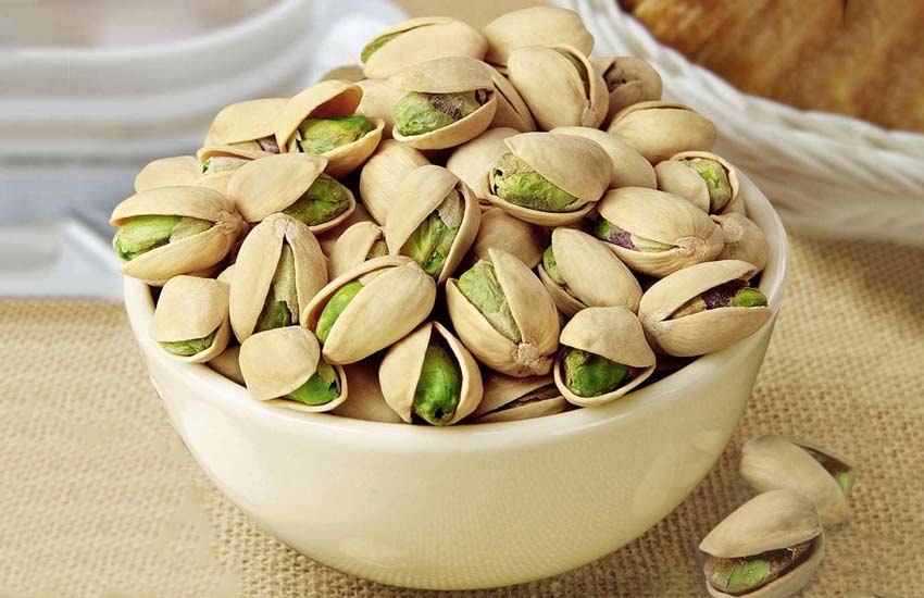 تصویر 4 از پسته احمدآقایی تازه فرآوری شده با طعم طبیعی و ماندگاری مناسب