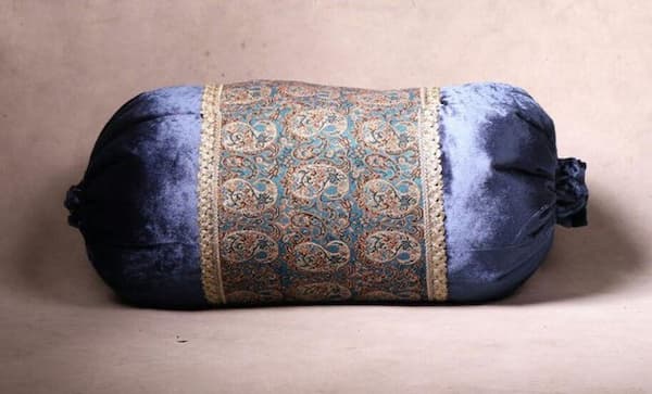 بالش لوله ای