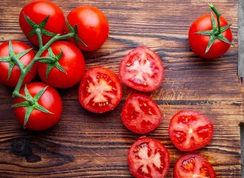 تصویر 3 از گوجه‌ فرنگی شیراز با طعم متعادل و بدون تلخی مناسب انواع غذاها