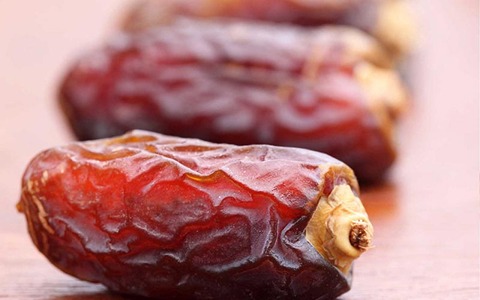 خرما پیارم لوکس دست چین شده برای مصرف کنندگان خاص