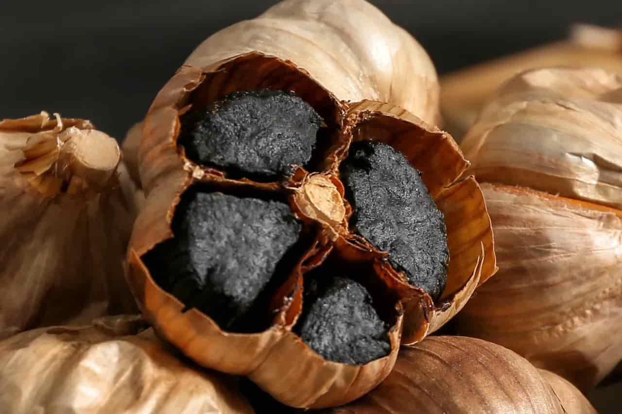 تصویر 4 از سیر سیاه هلیا محصولی منتخب با حفظ ویژگی‌ طبیعی