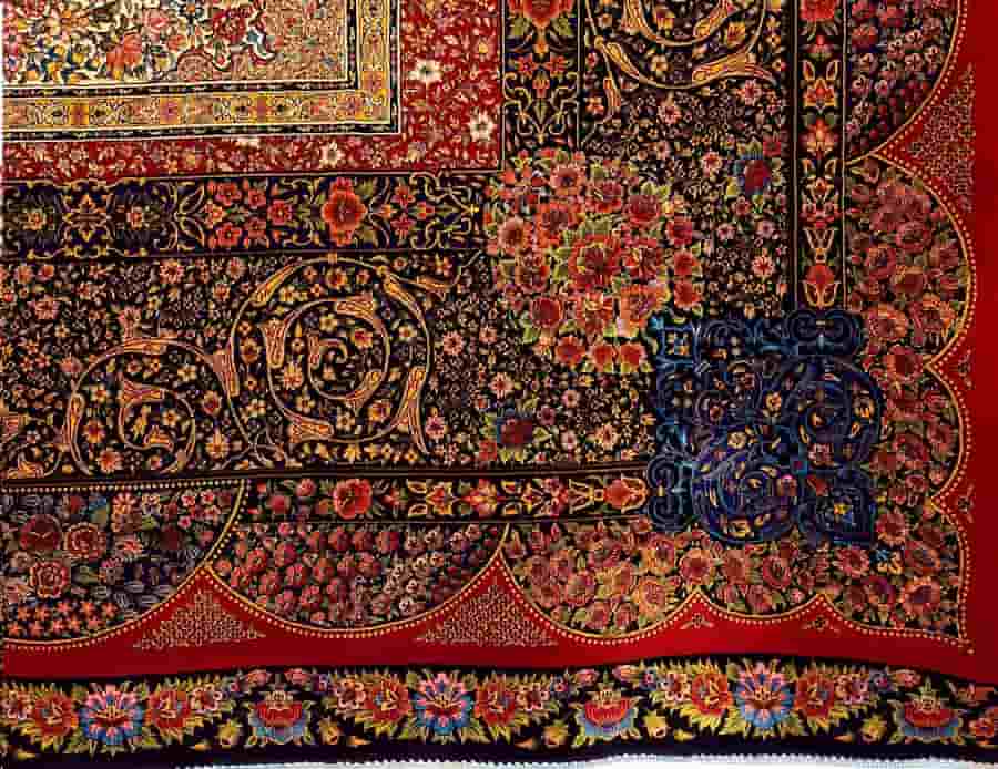 تصویر 2 از فرش ابریشمی ماشینی حصیر با طراحی ساده و کارآمد
