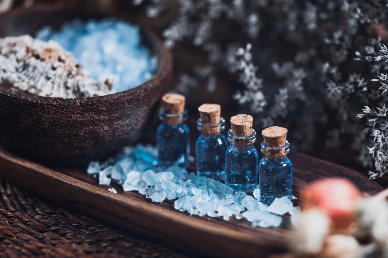 تصویر 1 از نمک آبی کمیاب ایرانی طعمی سلطنتی برای آشپزی لوکس