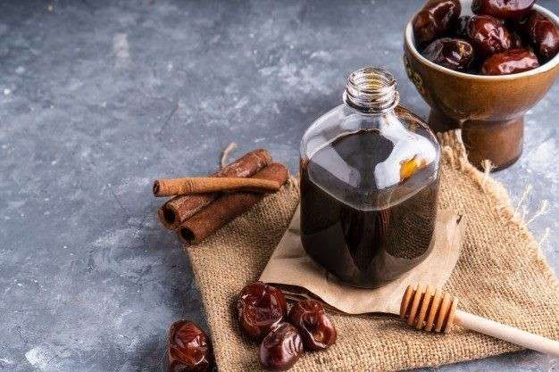 تصویر 3 از شیره خرما خالص و ارگانیک محصولی انرژی بخش و مناسب مصرف ورزشکاران