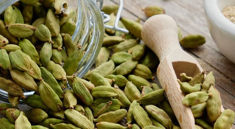 تصویر 2 از هل سبز ایرانی با طعم اصیل و طبیعی