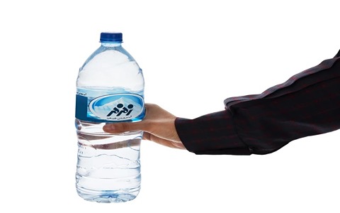تصویر 2 از آب معدنی زمزم پاک و بدون آلودگی
