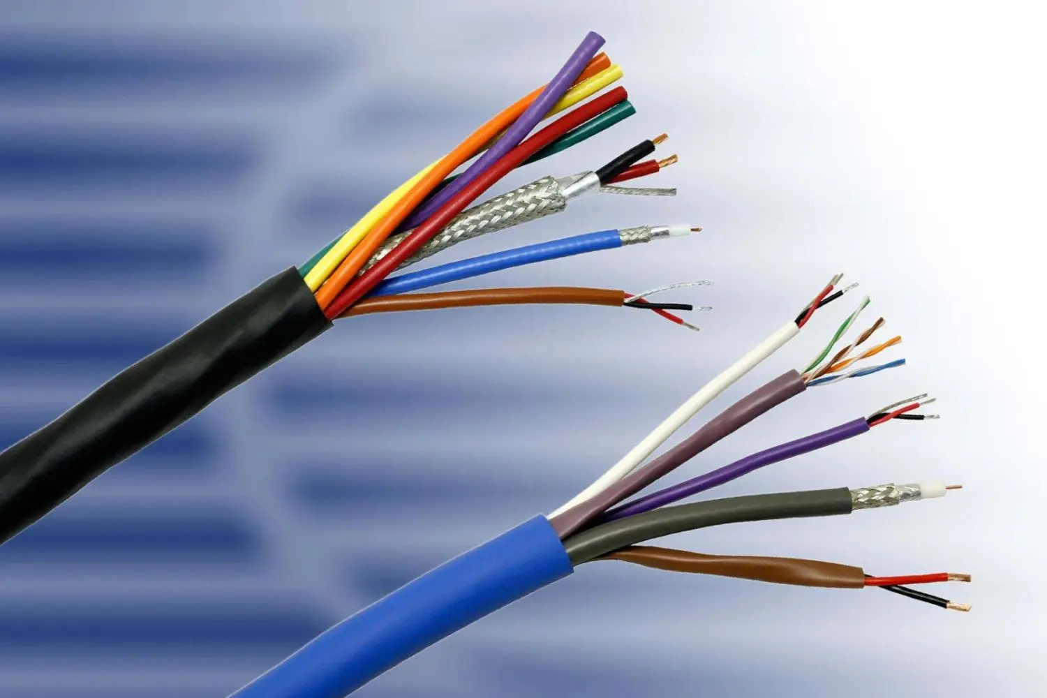 کابل افشان مخصوص نصب تجهیزات روشنایی و کنترل دقیق