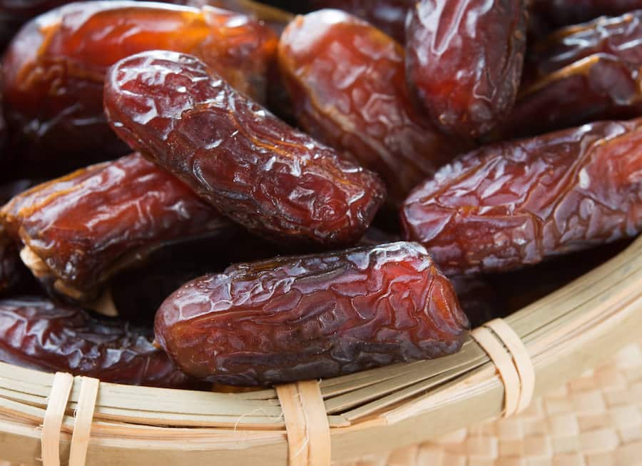 خرما پیارم خوزستان با عطر دلپذیر و طبیعی