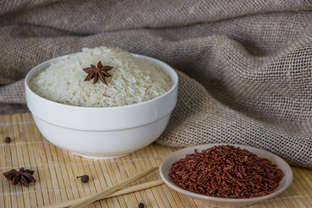 برنج عنبربو محلی مرغوب با رایحه دلنشین