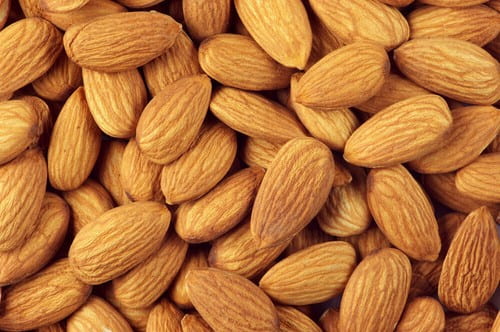 تصویر 1 از بادام درختی مامایی گونه محلی سنتی